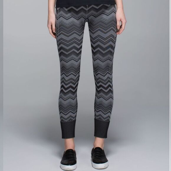 LULULEMON | Ebb to Street Pants Chevron Heathered Slate Women’s Size 8 - Picture 13 of 15